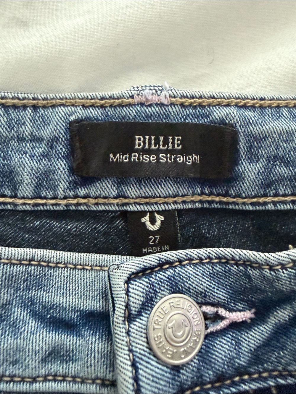 True Religion Women’s Mid-Rise Billie Straight Leg Light Wash Jeans Size 27 - Picture 14 of 16
